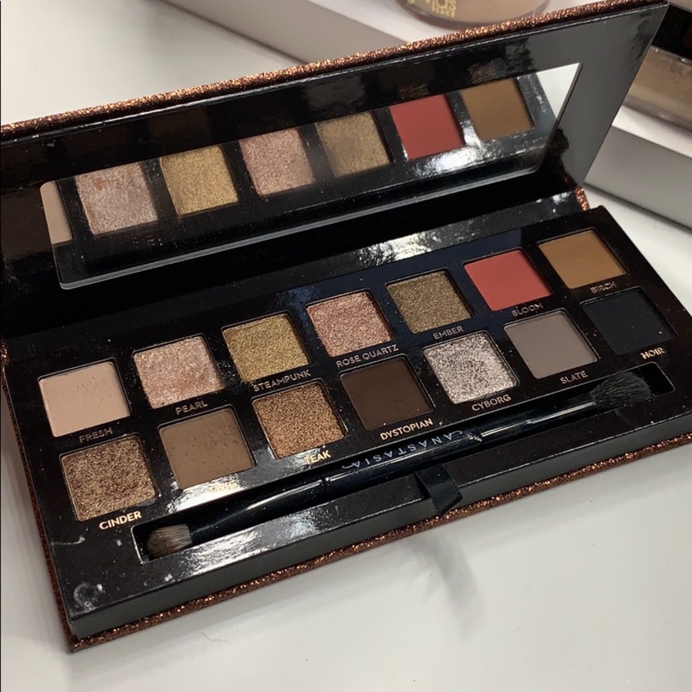 Anastasia Sultry Eyeshadow Palette
